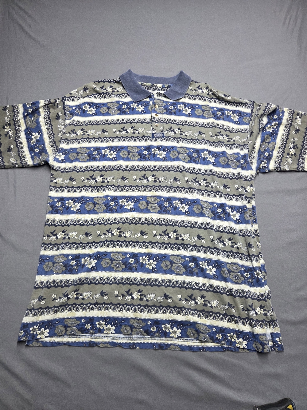 Authentic vintage Point Zero Indigo floral all-over print knit polo shirt 🌿👕